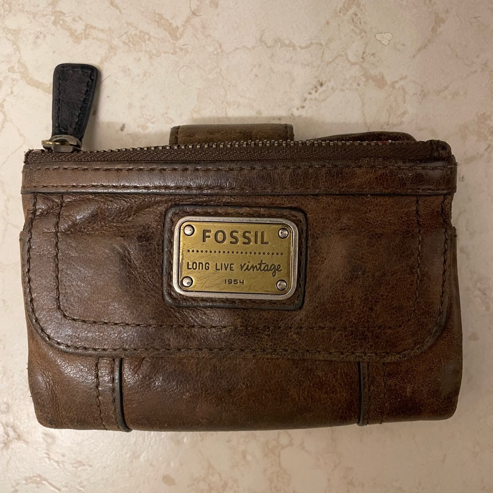 Vintage FOSSIL Women's Cora or Emory Soft Brown Leather Clutch Wallet